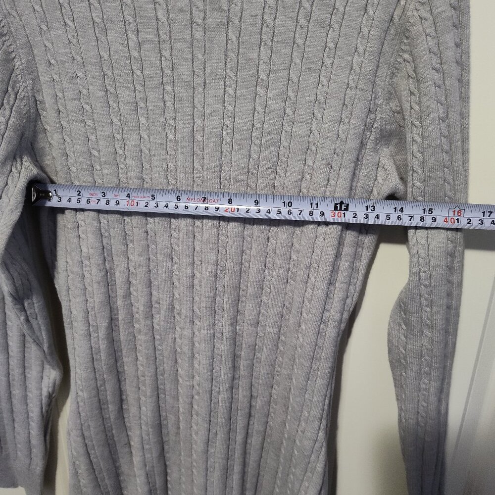 Fitted Ribbed Cable Knit Dress - Picture 6 of 12